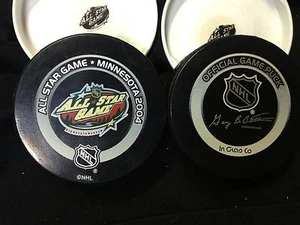 NHL ALL STAR OFFICIAL GAME PUCK 2004 MINNESOTA - Picture 1 of 2