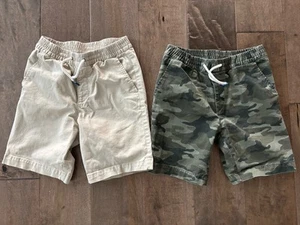 EUC Lot Of 2 Gap Kids Boy's Elastic Waistband Cotton Twill Shorts, Large (10-12) - Picture 1 of 2
