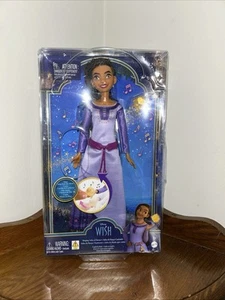 Mattel Disney's Wish Singing Asha of Rosas Barbie Doll And 10 Mini Figurines - Picture 1 of 3