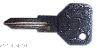 ALFA ROMEO - 164-GTV-6-Milano-76-Spider  Key Blank  - Image 1 of 2