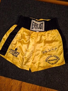 MICHAEL SPINKS SIGNED TRUNKS  BOXING AUTOGRAPHED N PERSON MIKE TRUMP CASTLE READ - Picture 1 of 3