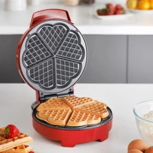 Global Gizmos Heart Shaped Waffle Maker / Non-Stick Plates / 10 x 23 x 27cm - Picture 1 of 8