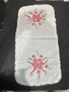 Vintage Cloth Embroidery Linen 22" x 11" Table Runner Wild Roses Altar Cloth - Picture 1 of 5