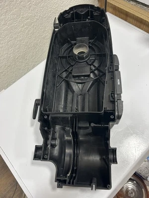 Bissell BigGreen Commercial PowerForce Vaccuum Rear Housing Part Model BGU1451T - Image 1 of 4