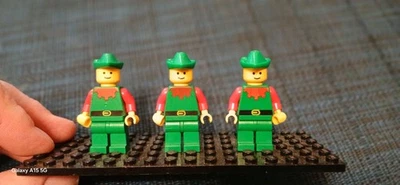 Lego 3x Red ForestMen Minifigures castle  - Image 1 of 2