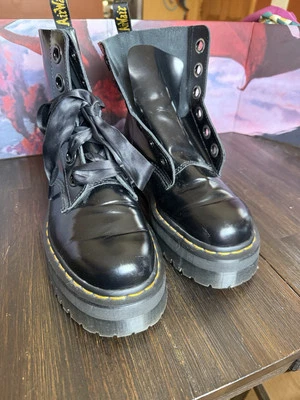 Boots Leather Black Dr Martens Molly Lace Up High Platform Sz: 10 Combat Boots - Image 1 of 4