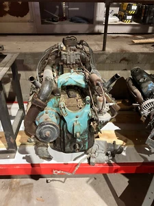 Flathead Cadillac engine for parts/parting out Heads,Crank,Timing cover+more - Picture 1 of 8