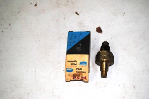 NORS 1946 47 48 49 50-59 WILLYS JEEP OIL PRESSURE SENDING UNIT 6V w/50lb GAUGE - Picture 1 of 1