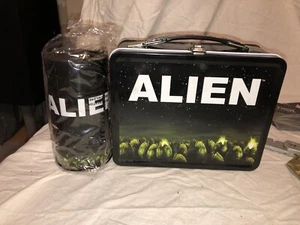 Neca Alien movie 2003 Lunchbox and thermos Mint VRare - Picture 1 of 11
