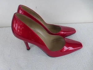 Stuart Weitzman for Russell & Bromley Red Patent Court Shoe Heels UK 6 US 8 - Picture 1 of 9