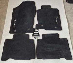 Tappetini moquette anteriori e posteriori originali Lexus NX nero 2014 - 2021 PZ49CX2355AG - Foto 1 di 11