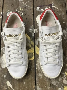 Adidas CourtVantage White/Red Sneakers UK Size 5 Lace Up. PRICE SLASHED! - Picture 1 of 8