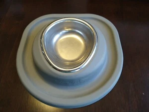 Pet Comfort Bowl & non-skid tray 8 oz single gray SL0801GR - display - BN y12 - Picture 1 of 3