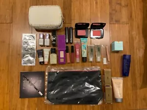 30 ARTIKEL LUXUS GEMISCHTE STEMPEL/DELUXE/REISE KONVOLUT (YSL,LANCOME,LAUDER,URBAN,MAC… - Bild 1 von 3