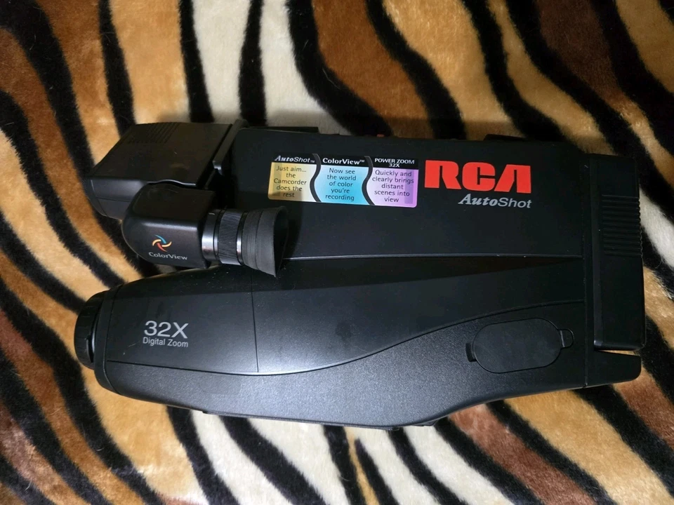 RCA AutoShot VHS Recorder 32x Zoom (Great Condition)  - Image 1 of 3