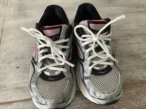 Saucony Prestige Größe 5 UK Damen-Sneaker silber, pink & schwarz - Bild 1 von 6