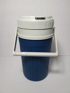 Vintage Igloo Half Gallon Water Jug Cooler Blue with seal - Picture 1 of 9