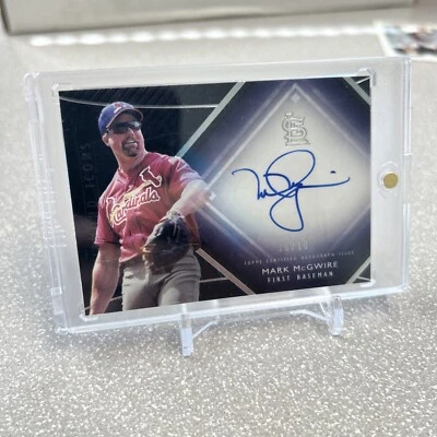 MARK MCGWIRE 2017 TOPPS DIAMOND ICONS AUTOGRAPH CARDINALS AUTO 10/10 AUTO - Image 1 of 2