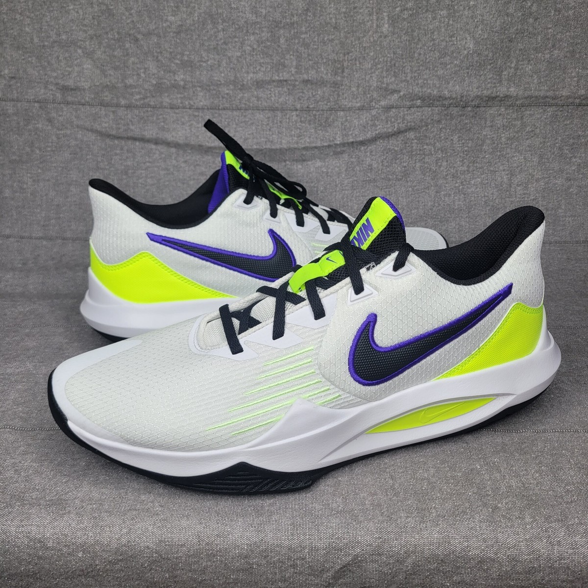 ナイキ PRECISION V 27センチ NIKE（ナイキ） PRECISION V（プレシジョン5） スニーカー 靴