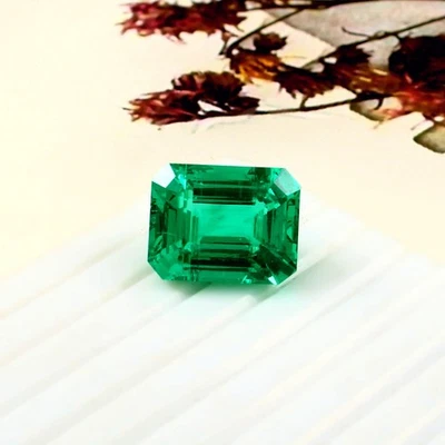 AAA 10.30 Ct Lab Grown Colombian Emerald Loose Gemstone Emerald Cut 15x11 mm - Image 1 of 4