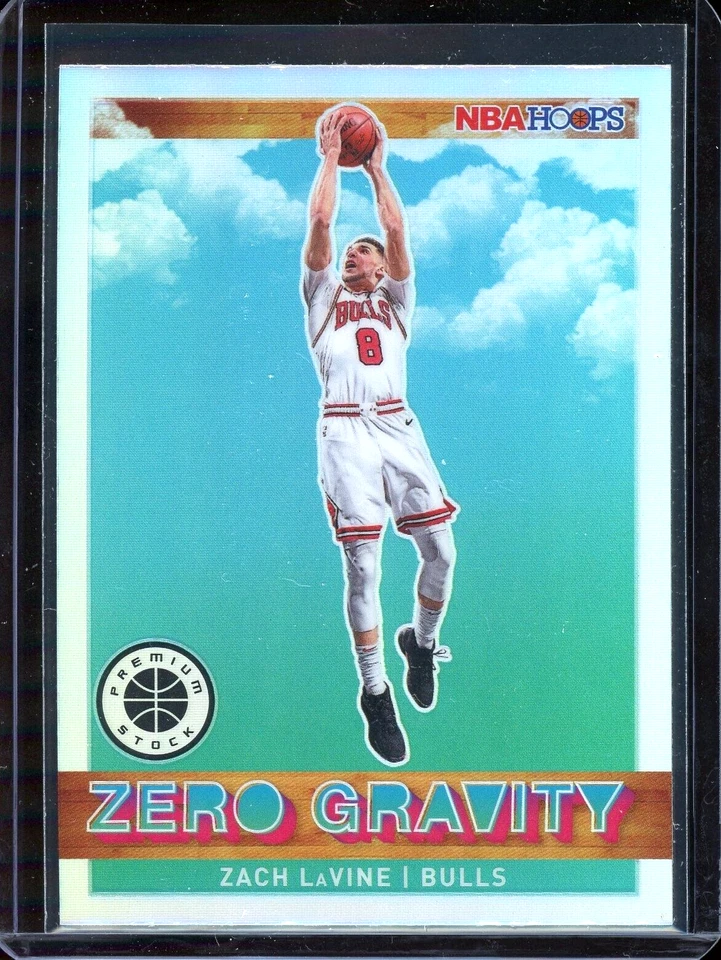 2019-20 Panini NBA Hoops Premium Stock Zero Gravity Silver Prizm #16 Zach LaVine - Image 1 of 2