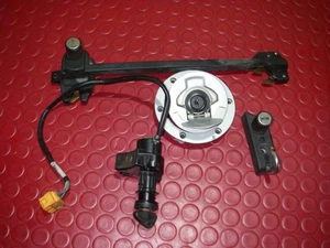 Top Conjunto Cerrado Encendido Tapa Depósito Helmhalter Banco BMW R1100GS R850GS - Imagen 1 de 7