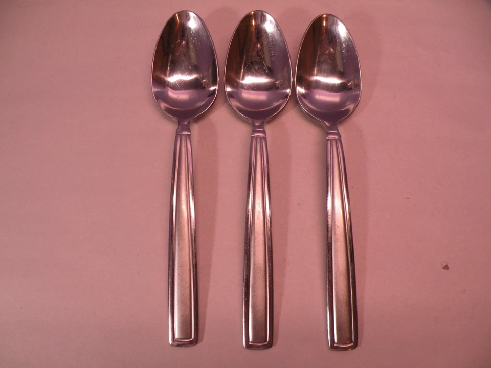 Juego de 3 cucharas sopera ovaladas MIKASA Dolcina-Frost de acero inoxidable 7 3/4 GA4 Foto 1 de 4