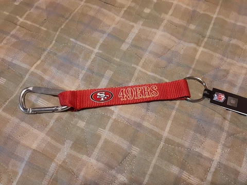 SAN FRANCISCO 49ERS Keyring Keychain Ring / Strap & Carabiner Cover