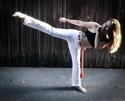 Pantalones de entrenamiento para mujer de talle alto corte bota capoeira abada  Foto 1 de 4