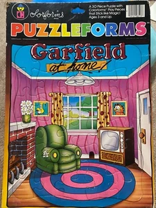 Collectible 1978 Colorforms PuzzleForms Garfield at Home Tray 30 piece Puzzle - Picture 1 of 9