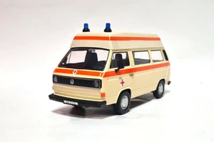 MOTOR MAX - Ambulanza VOLKSWAGEN tipo 2 - 1/24 - MMX79595AMBU - Foto 1 di 4