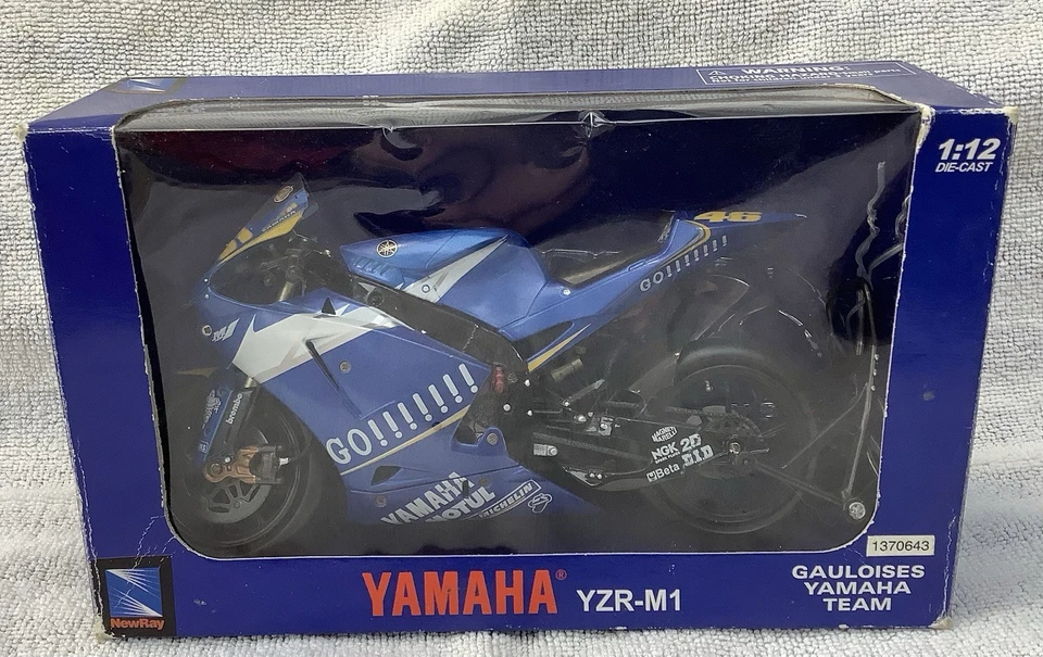 Rossi 2005 Yamaha YZR-M1 Gauloises Yamaha Team Newray 1:12 Scale Moto GP - Image 1 of 4