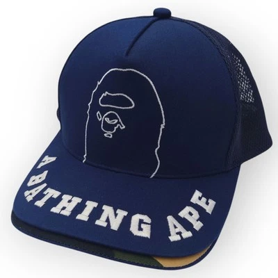 Auténtica gorra con solapa de visera doble azul y camuflaje SnapBack Trucker Bape A Bape de A Bathing Ape Foto 1 de 4