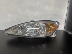 2002 2003 2004 Toyota Camry Left Driver Lh Side Headlight - Picture 1 of 13