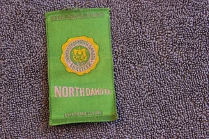 1900s S25 College Seals tobacco silk - North Dakota - Picture 1 of 2