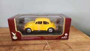 Road Legends DieCast Metal Yellow 1967 Volkswagen VW Beetle NEW IN BOX.