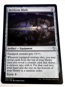 MTG Magic The Gathering Commander 2017 Heirloom Blade Uncommon LP - Picture 1 of 2