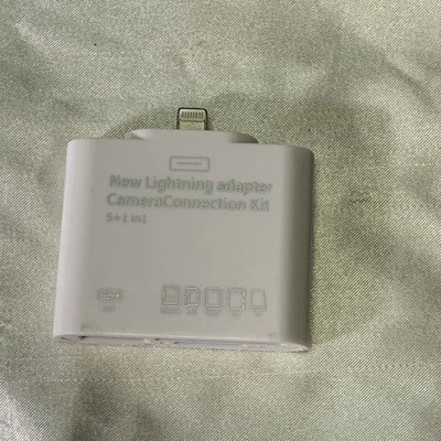 Camera Connection Kit 5+1 in 1 Memory Card Reader  iPhone, iPad Lightning Style - Image 1 of 4