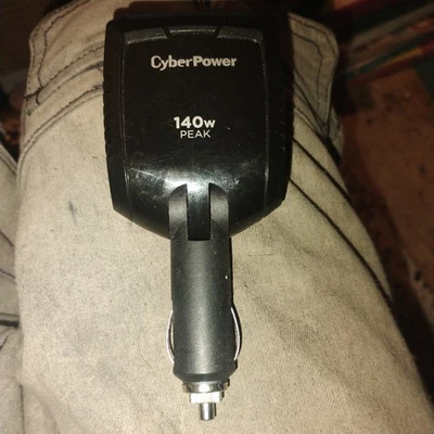 Cyber Power 140W INVERSOR DE POTENCIA | 12V DC a 120V AC TOMA 15W USB-C 2.4A USB-A Foto 1 de 3