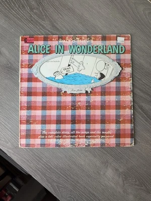 WALT DISNEY'S ALICE IN WONDERLAND (VINYL LP)  1962  DISNEYLAND / ST 3909 - Image 1 of 4