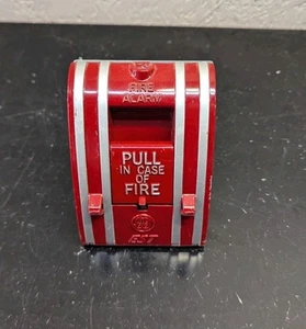 EST Edwards SIGA-270 Non-Coded Pull Station Fire Alarm Red & 235138P Module - Picture 1 of 3