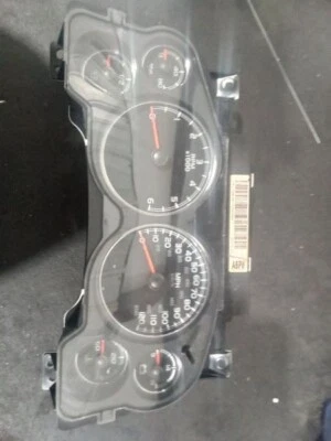 Chevrolet Silverado 1500 Tahoe 2009-2013 velocímetro panel Foto 1 de 2