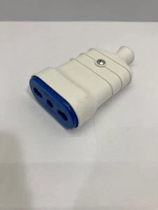 GEWISS GW28205 ITALIANO 2P+E TOMA DE CORRIENTE PORTÁTIL 10/16A 250V AC DOBLE AMPERAJE - Imagen 1 de 3