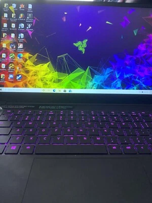 Portátil Razer Blade 15 15,6 pulgadas (1 TB, Intel Core i7 8.ª generación, 2,20 GHz, 16 GB) - Foto 1 de 4