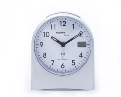 Technoline Funkwecker WT 755 mit Schlummerfunktion und Beleuchtung  - Bild 1 von 3