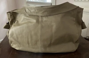 New Garnet Hill Taupe Large Leather Overnighter Bag Nylon Lined Shoulder Strap - Picture 1 of 8