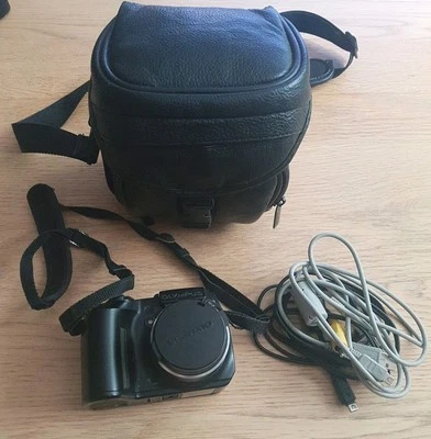 OLYMPUS SP-500UZ Compact Digital Bridge Camera 6MP 10X Zoom - Image 1 of 4