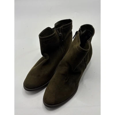 Botas de tornozelo femininas Merona verde oliva camurça salto bloco com zíper lateral tamanho 8.5 - Imagem 1 de 4