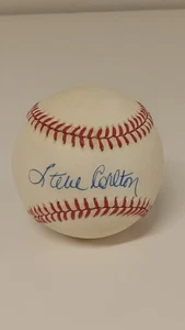 Steve Carlton Autograph Baseball - Picture 1 of 13