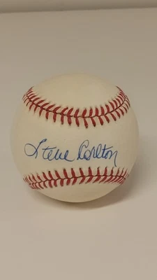 Steve Carlton Autograph Baseball - Image 1 of 4